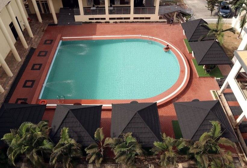 هتل Monty Suites Calabar