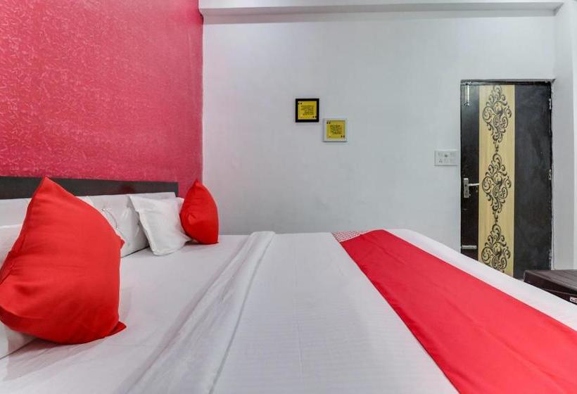 בית מלון כפרי Oyo 79428 Saanj Bnb