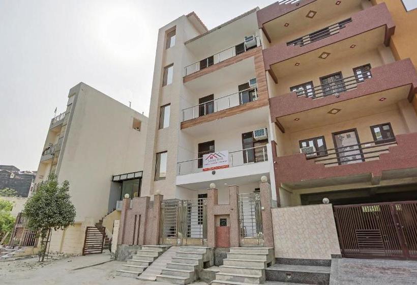 בית מלון כפרי Oyo 79428 Saanj Bnb