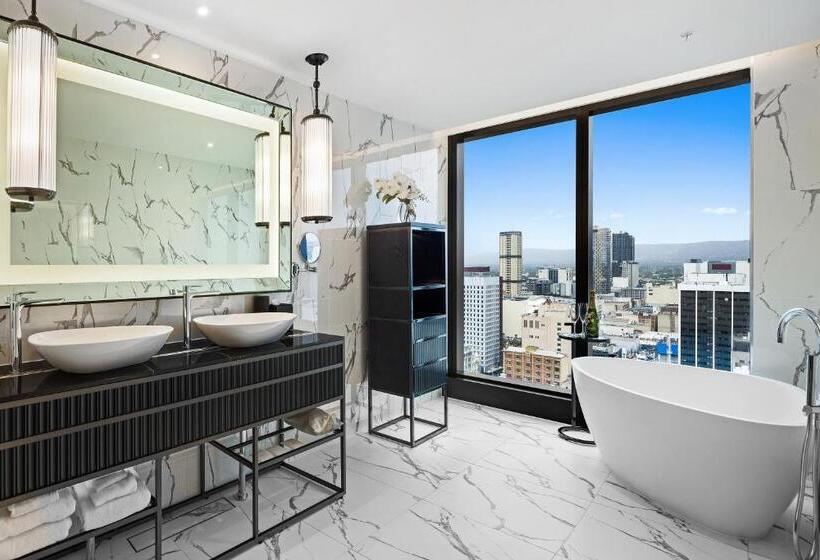 فندق Sofitel Adelaide