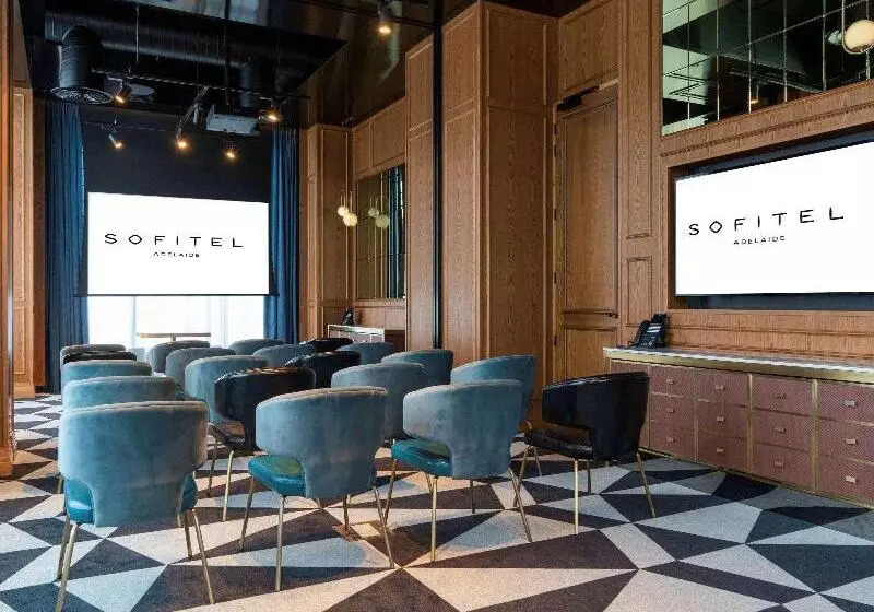 ホテル Sofitel Adelaide