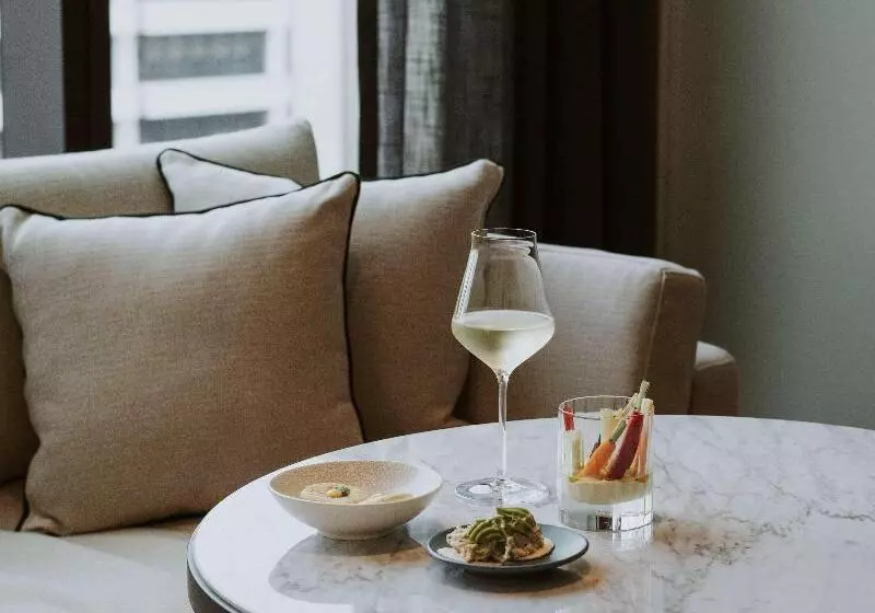 ホテル Sofitel Adelaide