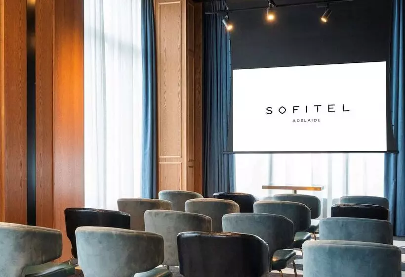 ホテル Sofitel Adelaide