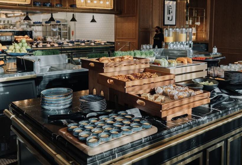 فندق Sofitel Adelaide