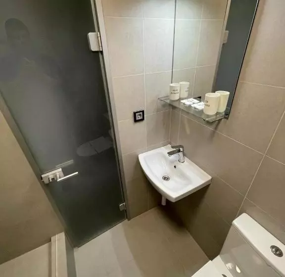 Lift Hotel Boutique