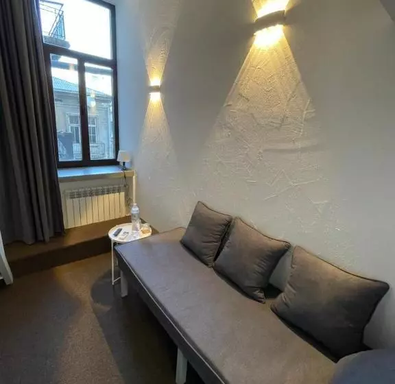 Lift Hotel Boutique