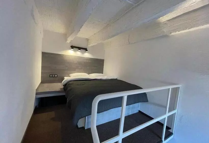 Lift Hotel Boutique