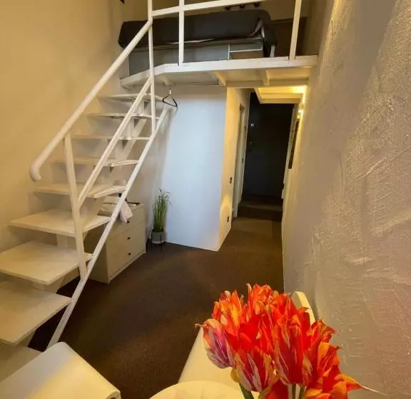 Lift Hotel Boutique