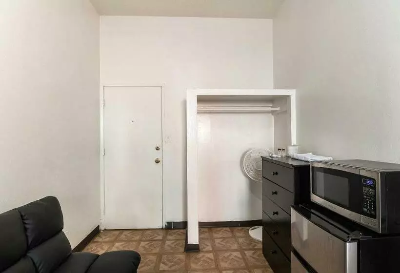 モーテル Mariachi Plaza