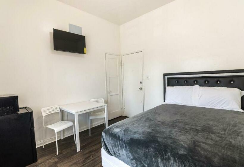 فندق على الطريق Mariachi Plaza