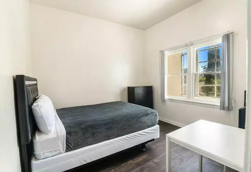 モーテル Mariachi Plaza