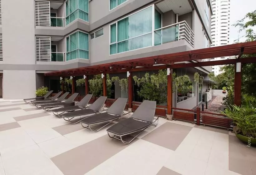 Adelphi Grande Sukhumvit