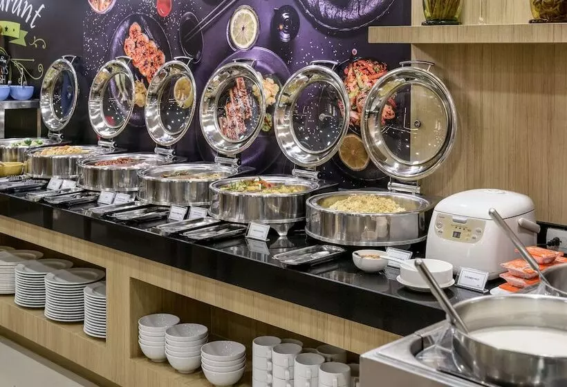 Adelphi Grande Sukhumvit