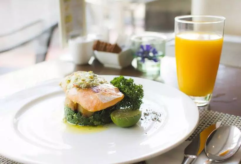 Adelphi Grande Sukhumvit