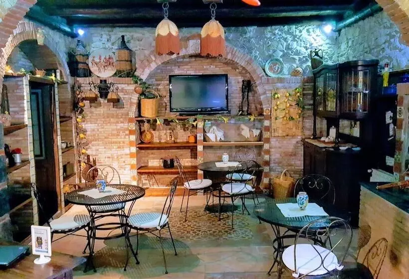 تختخواب و صبحانه Albergo Diffuso Borgo Santa Caterina Vintage