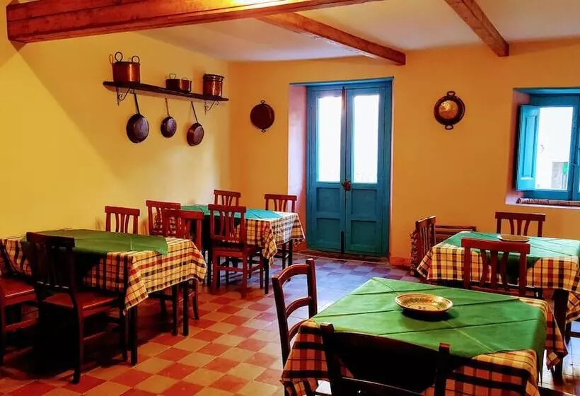 تختخواب و صبحانه Albergo Diffuso Borgo Santa Caterina Vintage
