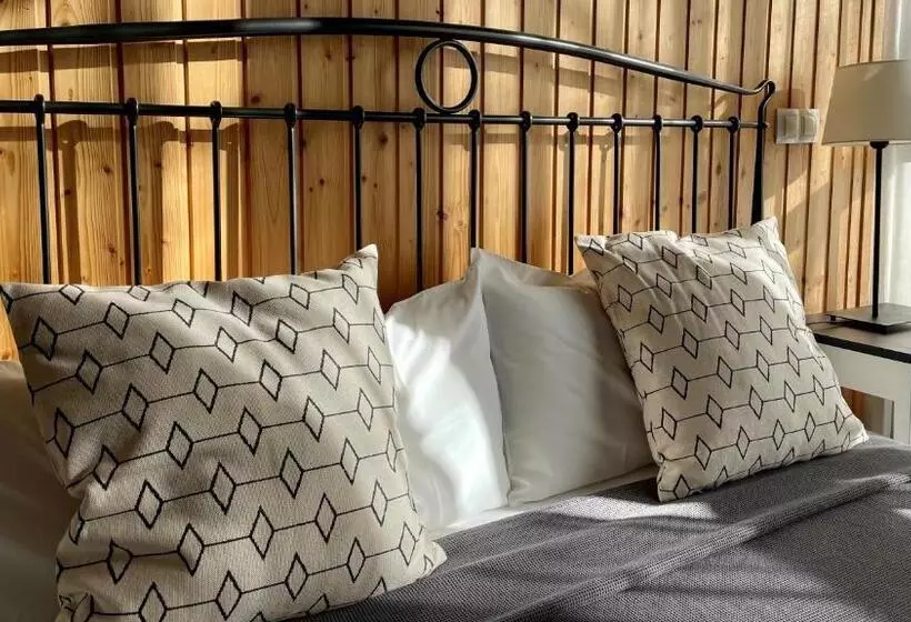 مبيت وإفطار Md Modern Hotel Jardines