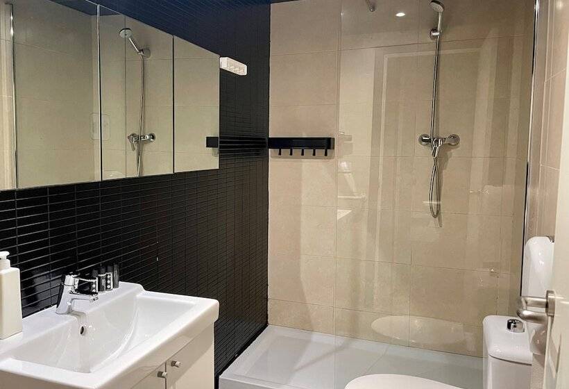 تختخواب و صبحانه Md Modern Hotel Jardines