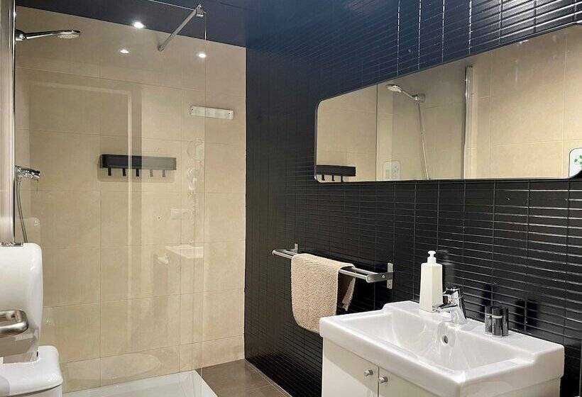 تختخواب و صبحانه Md Modern Hotel Jardines