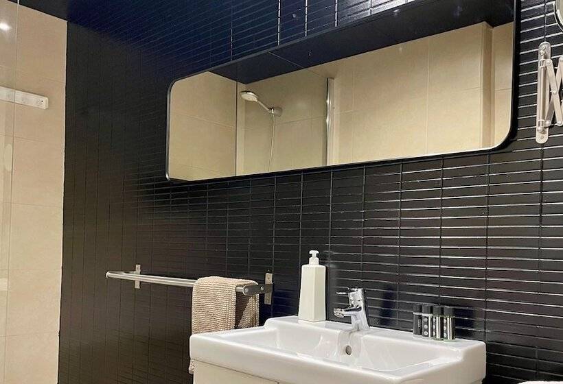 تختخواب و صبحانه Md Modern Hotel Jardines