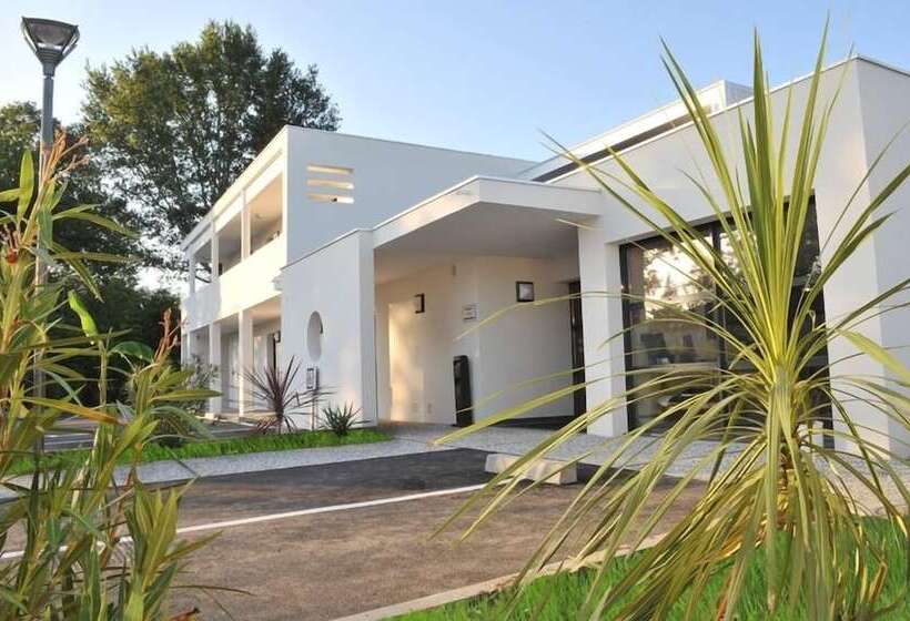 בית מלון כפרי Eden Park Pau Est, Avec Piscine