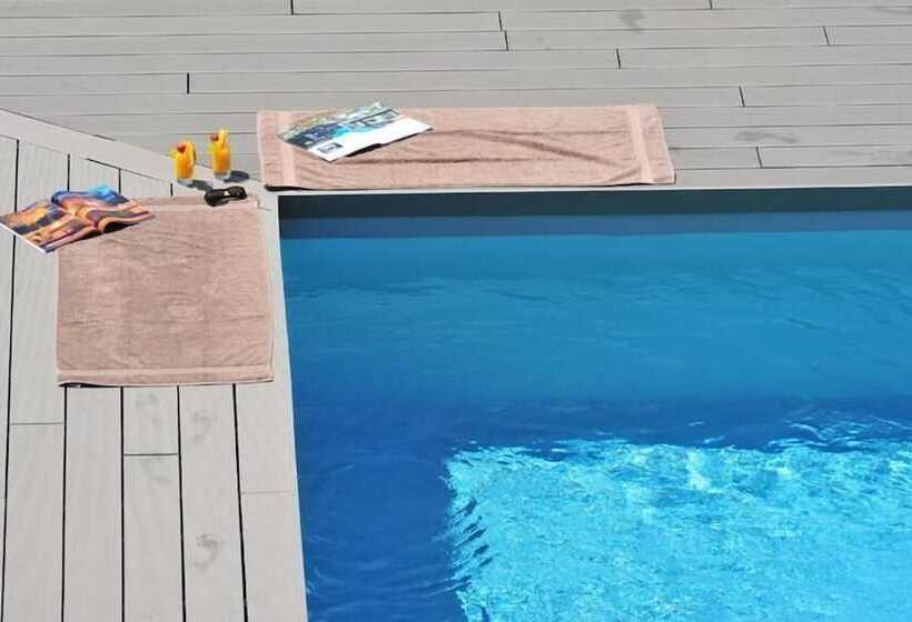 בית מלון כפרי Eden Park Pau Est, Avec Piscine