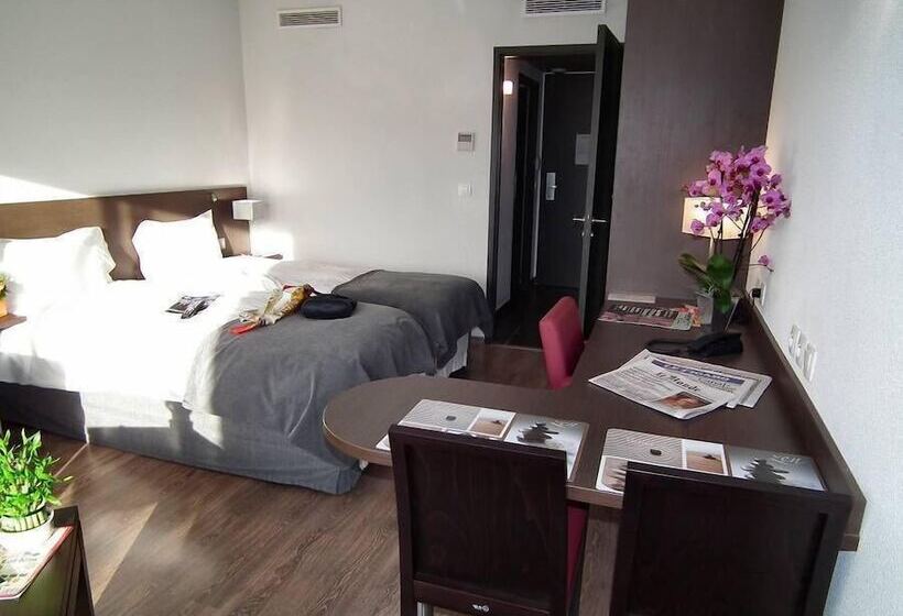 בית מלון כפרי Eden Park Pau Est, Avec Piscine