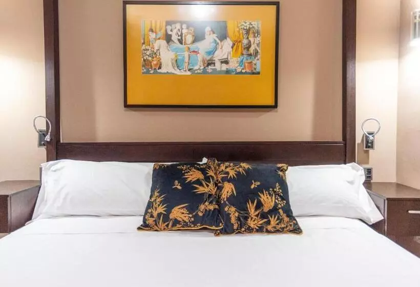 호텔 Albaicín   Auto Check In