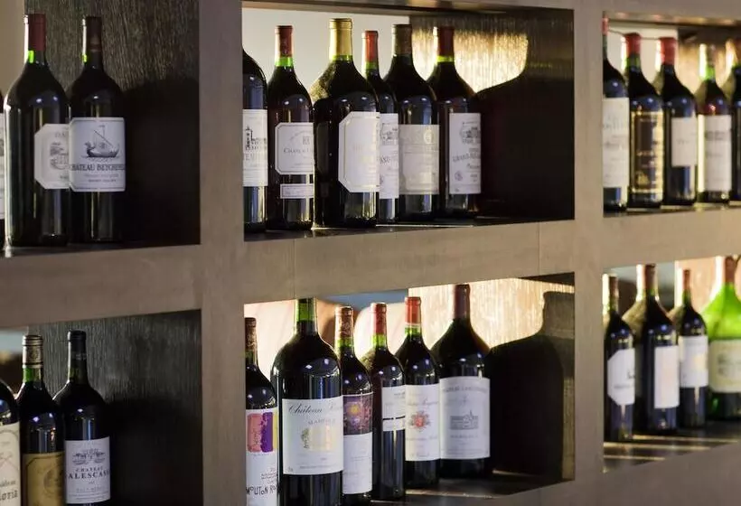 Отель Cabot Bordeaux Mgallery Collection