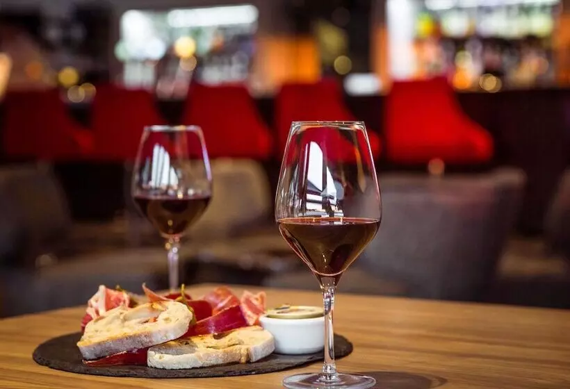 Отель Cabot Bordeaux Mgallery Collection