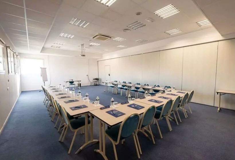 Hotel Campanile Narbonne A9/a61