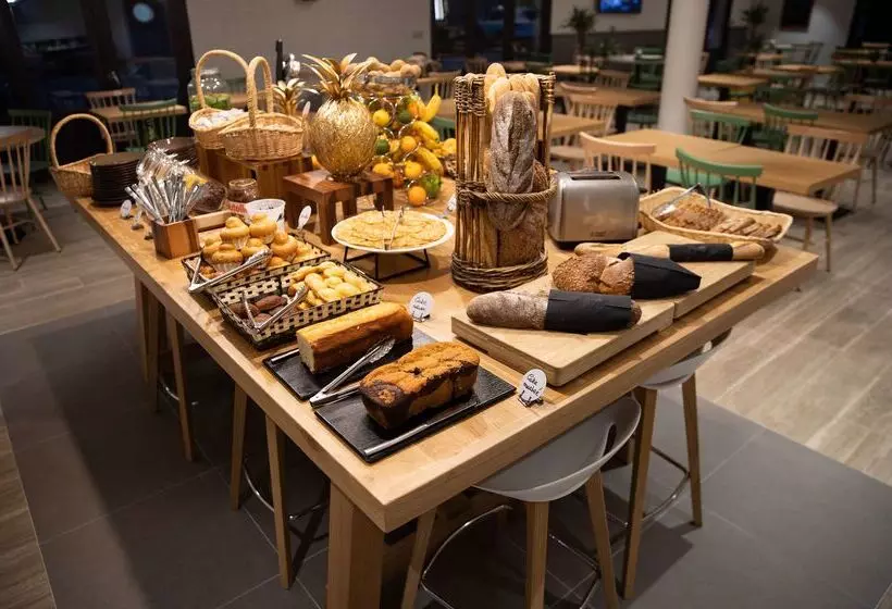 Hotel Campanile Narbonne A9/a61