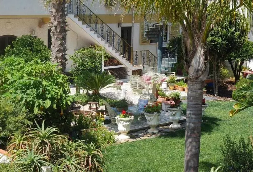 Hotelli Casa Deixa O Resto Guesthouse