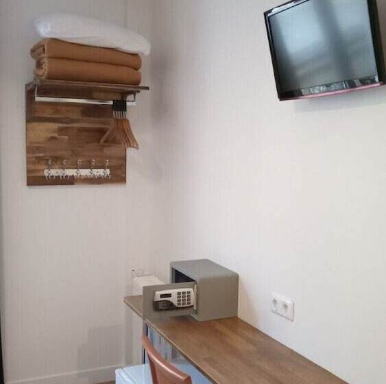 Hotel De La Perdrix Rouge