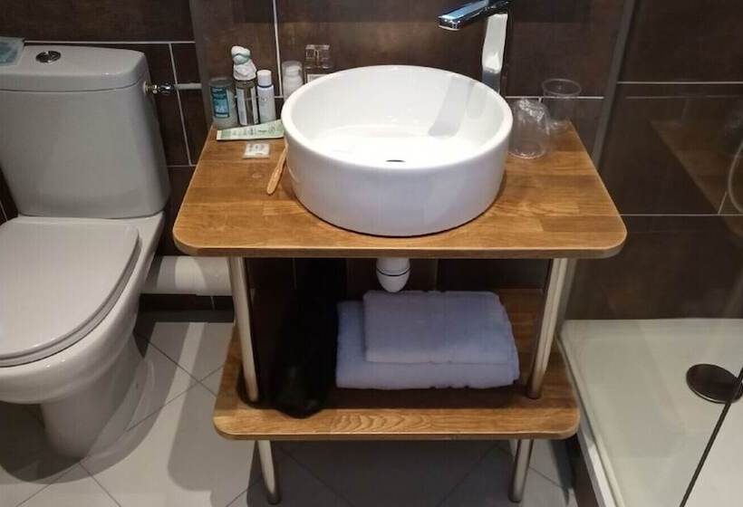 Hotel De La Perdrix Rouge