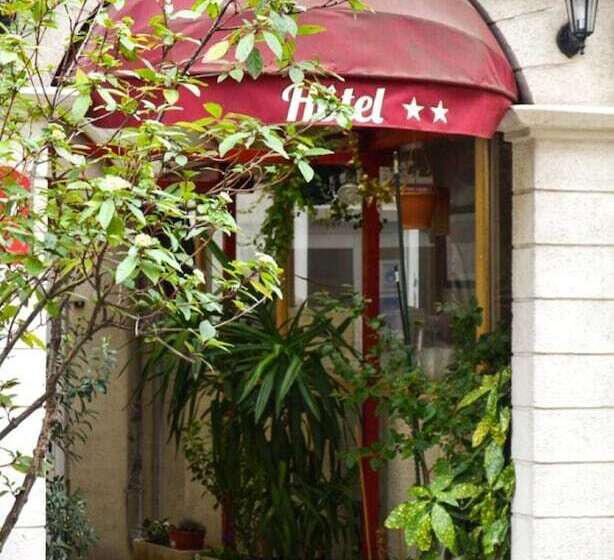 Hotel De La Perdrix Rouge