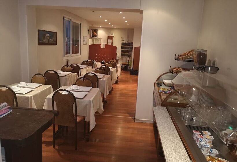 Hotel De La Perdrix Rouge