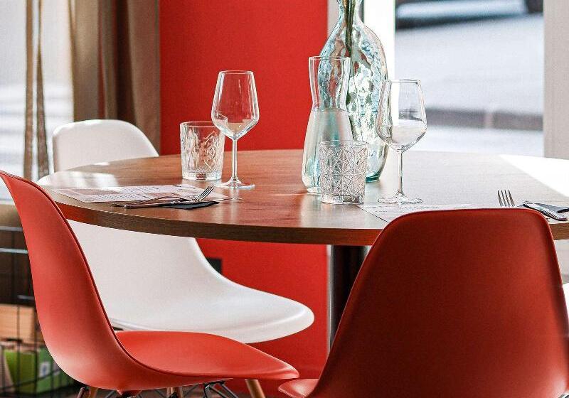 בית מלון כפרי Ibis Albi