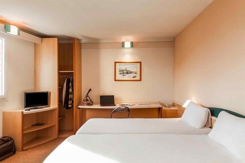 בית מלון כפרי Ibis Albi