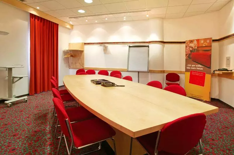 호텔 Ibis Lisboa Alfragide