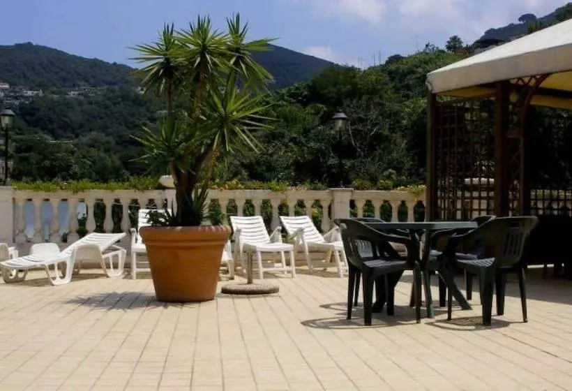 Отель Il Nespolo