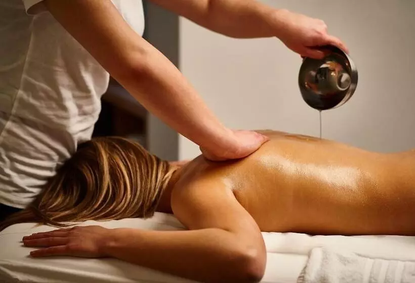 ホテル Albergo La Collina