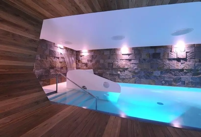 ホテル Albergo La Collina