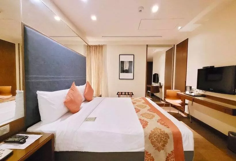 酒店 On 8 Sukhumvit Nana Bangkok By Compass Hospitality