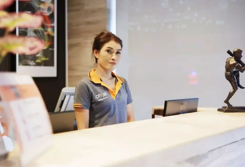 酒店 On 8 Sukhumvit Nana Bangkok By Compass Hospitality