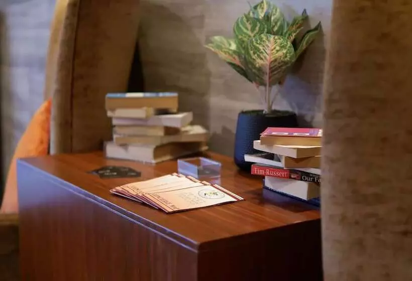 酒店 On 8 Sukhumvit Nana Bangkok By Compass Hospitality