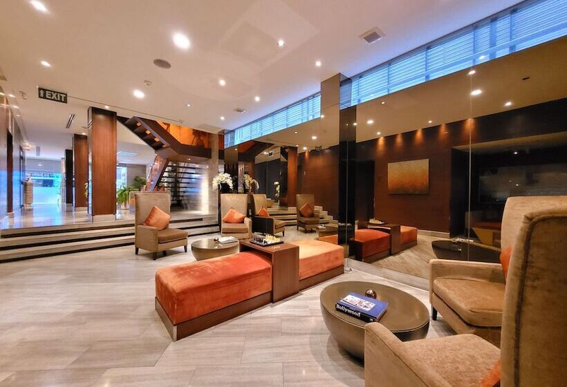 酒店 On 8 Sukhumvit Nana Bangkok By Compass Hospitality