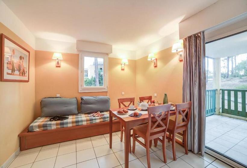 Отель Pierre & Vacances Résidence Les Grands Pins