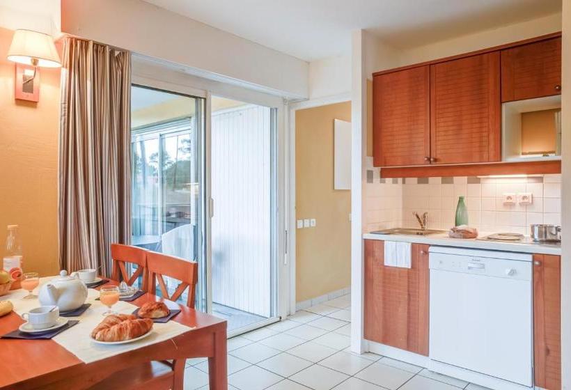 Отель Pierre & Vacances Résidence Les Grands Pins