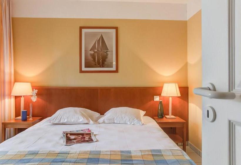 Отель Pierre & Vacances Résidence Les Grands Pins